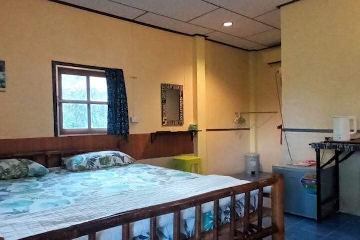 Room 34 of 104