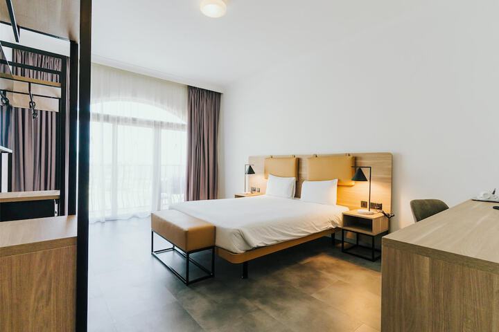 Room 30 of 113