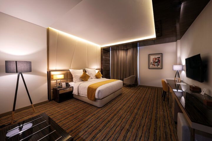 Room 3 of 21
