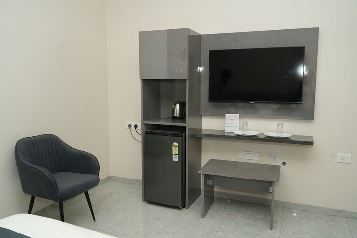 Room 5 of 7