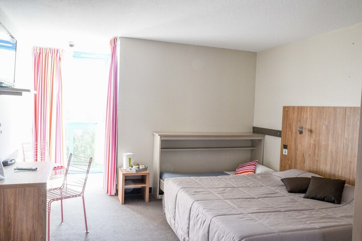 Room 3 of 50