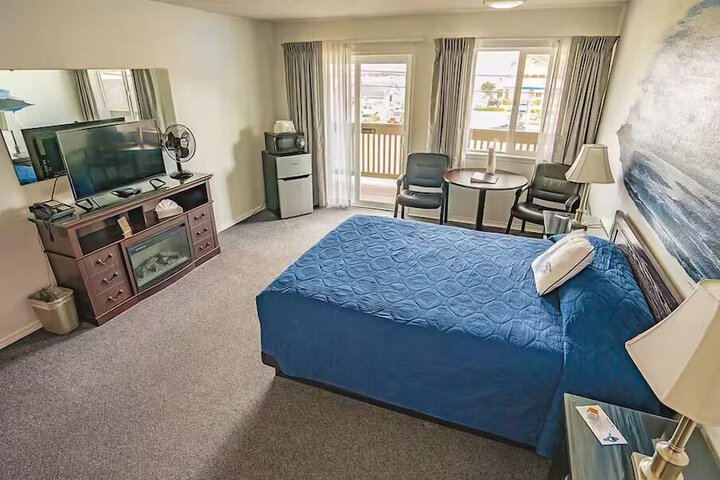 Room 6 of 26