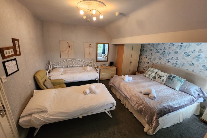 Room 17 of 96