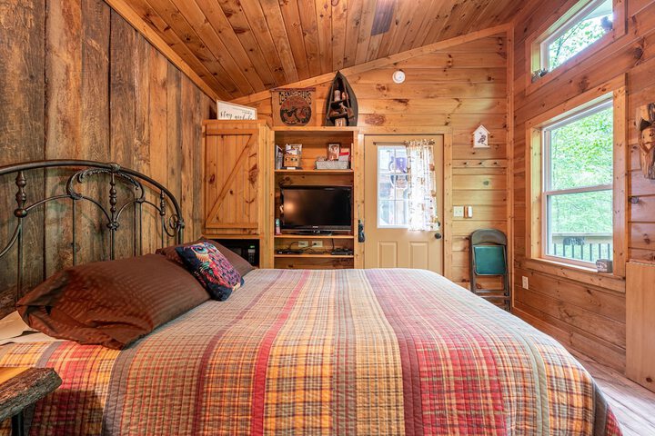 Room 4 of 26
