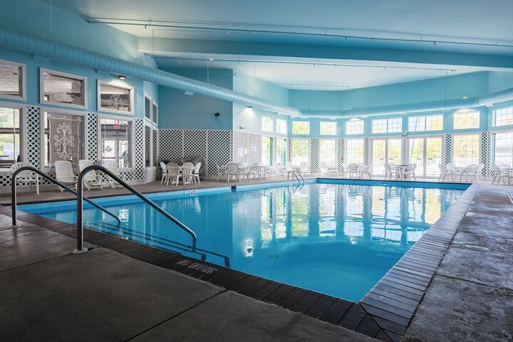 Pool 65 of 99