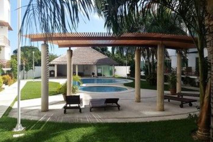 Casa Blanca PH by TA