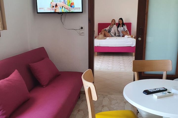 Room 37 of 157