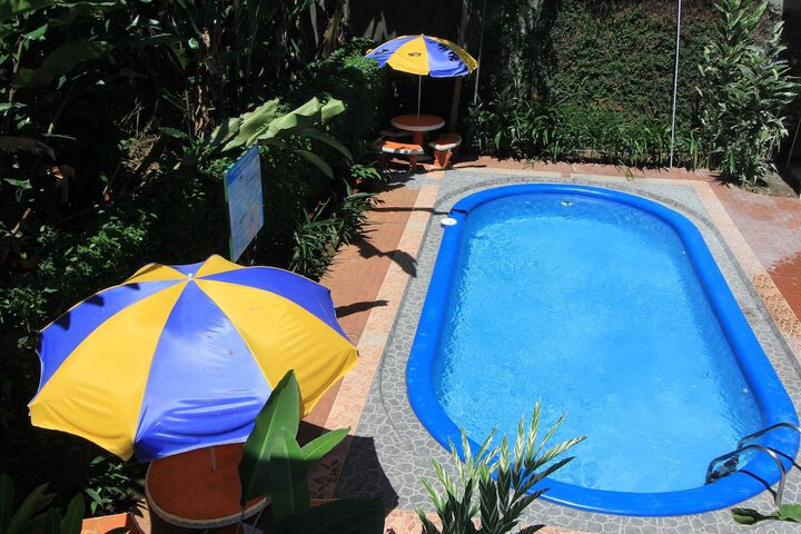 Pools & Facilities