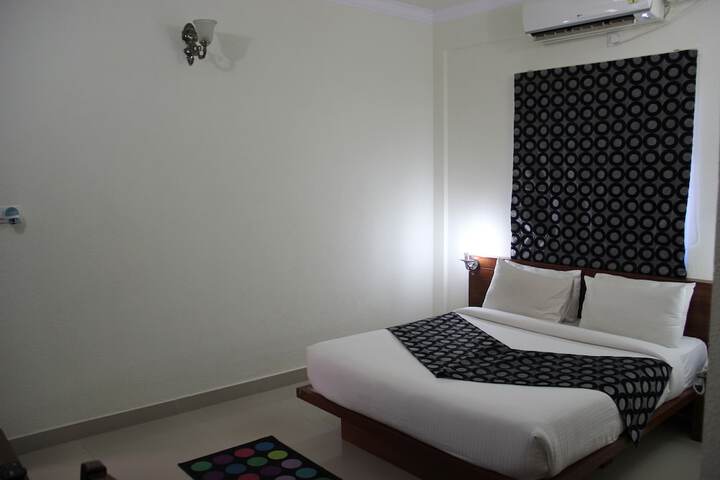 Room 11 of 44