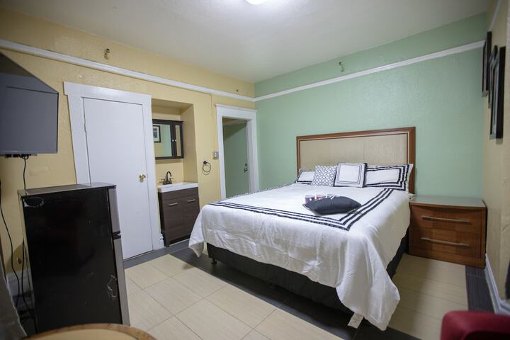 Room 13 of 44
