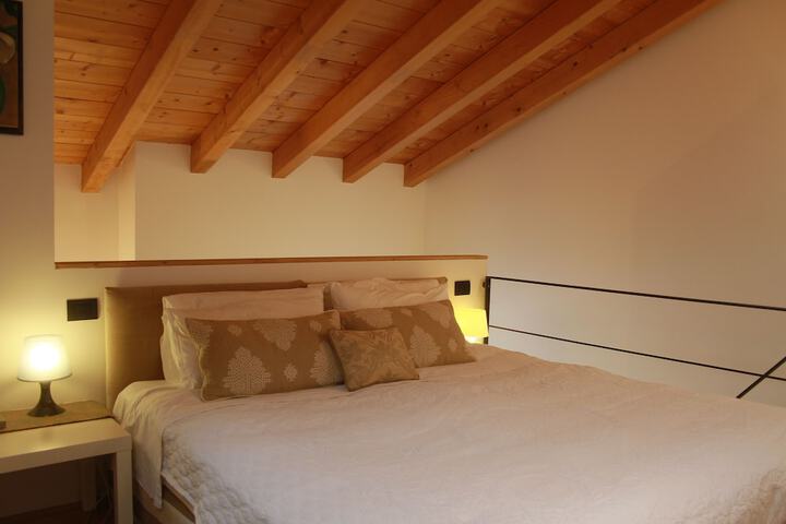 Room 3 of 50