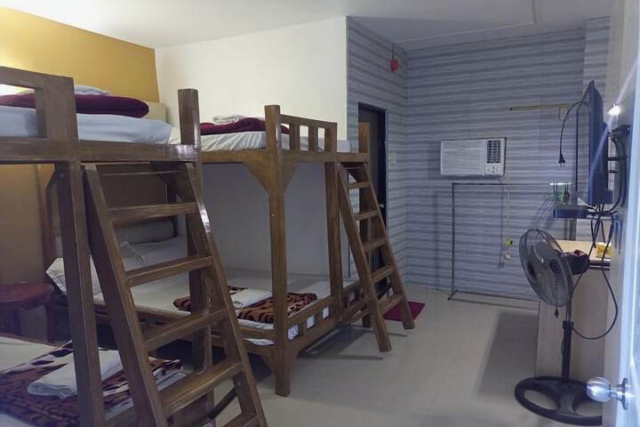 Room 10 of 23