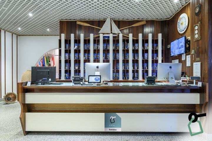 Hotel Interior 4 of 47