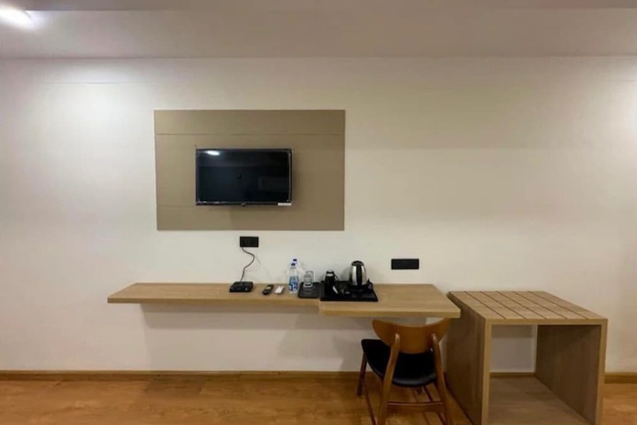 Room 7 of 15