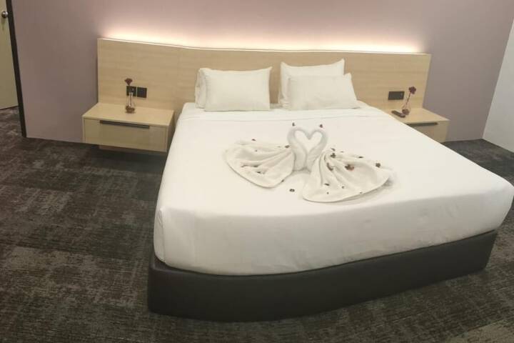 Room 32 of 57