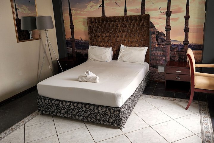 Room 12 of 35