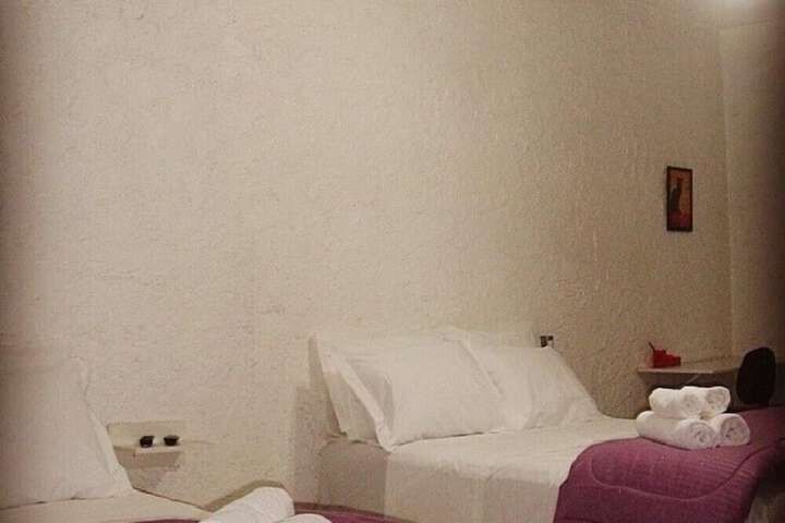 Room 8 of 32