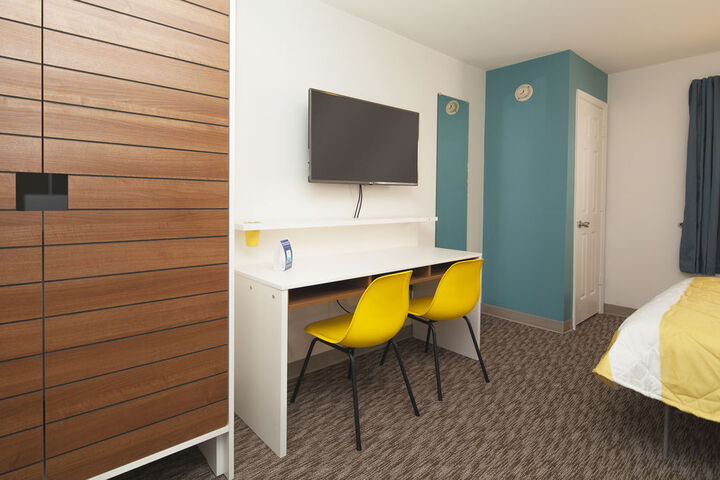 Photo of SAVANNAH SUITES NEWPORT NEWS