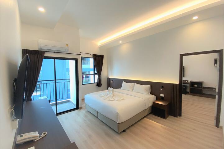 Room 5 of 41