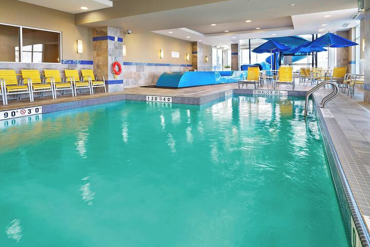 Pool Hotel