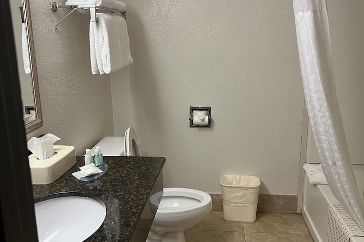 Room 19 of 34