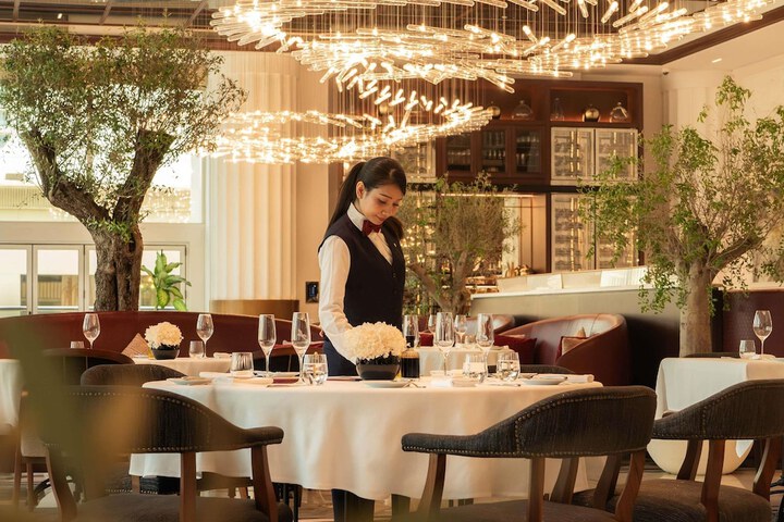 Dining 229 of 310