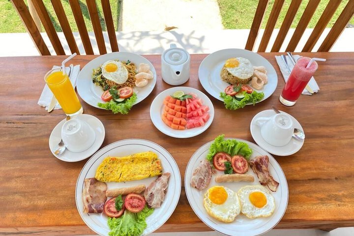 Breakfast/Coffee Service 22 of 31