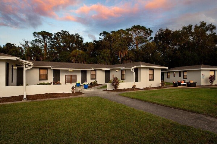 Exterior of Travel Inn of Titusville