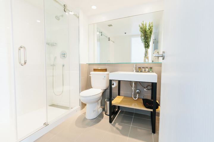 Clean Restrooms