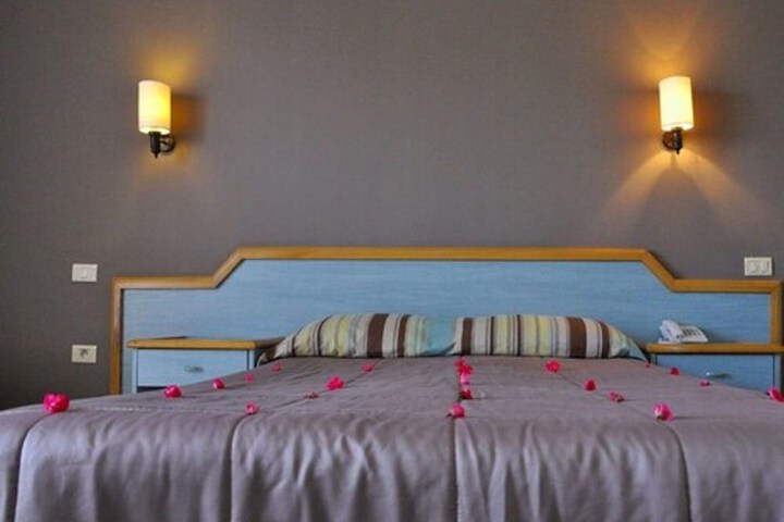 Room 8 of 58