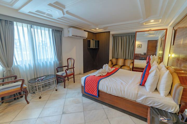 Room 10 of 47