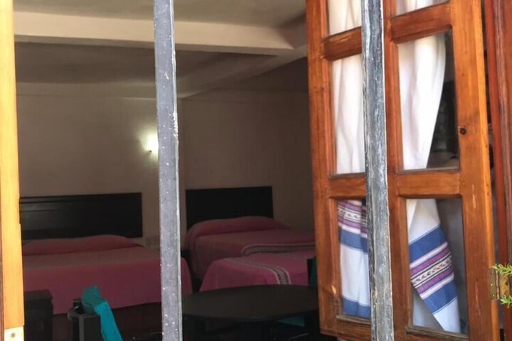 Room 6 of 35