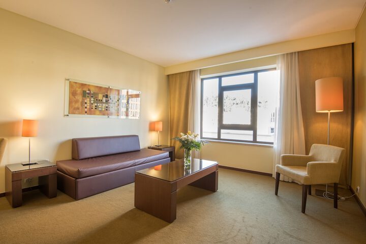Room 16 of 56