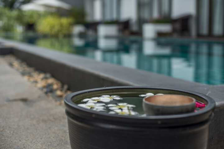 Pool 61 of 104