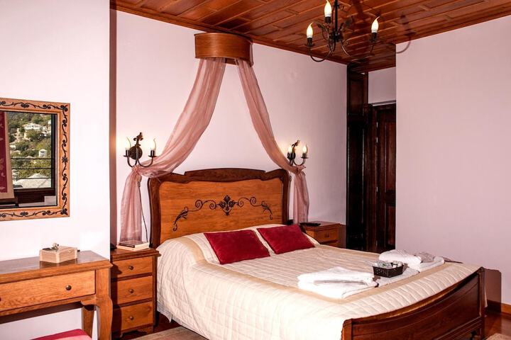 Room 12 of 51