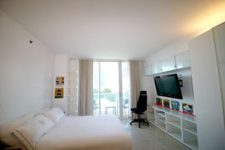 Exterior of Sonesta Resort by 1st HomeRent