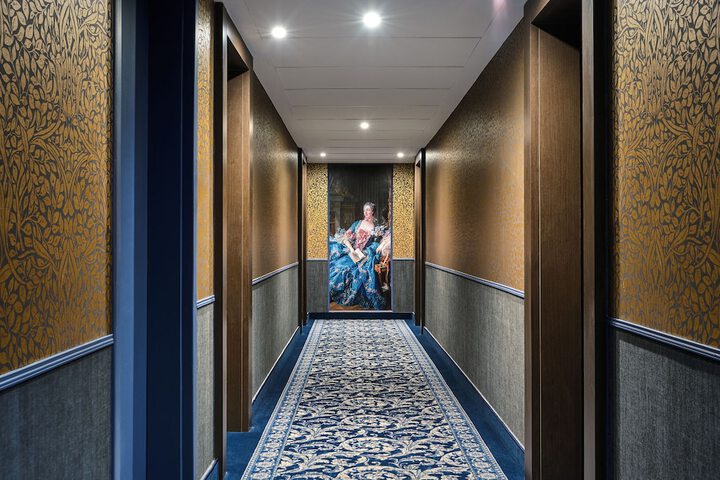 Ballroom/Hall 34 of 46