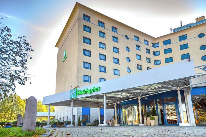 Hotel 74 of 84