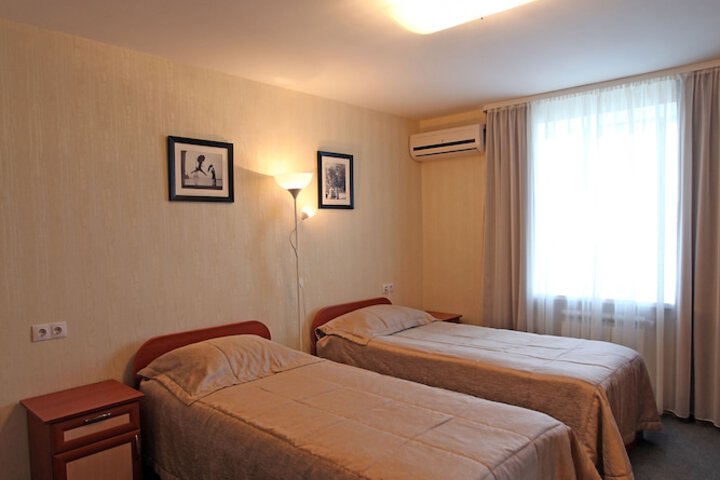 Room 14 of 125