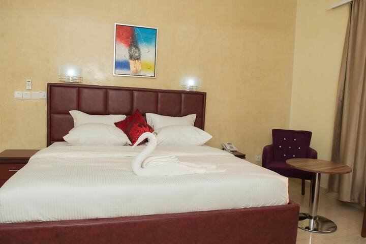 Room 8 of 42