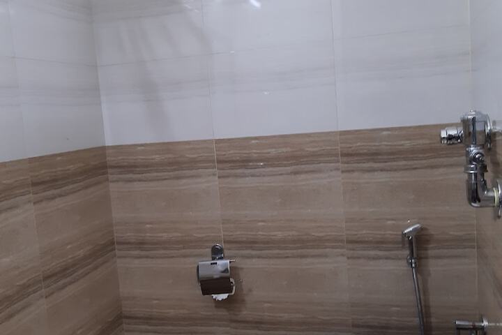 Clean Restrooms