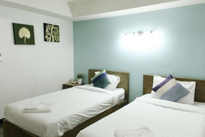 Room 9 of 45