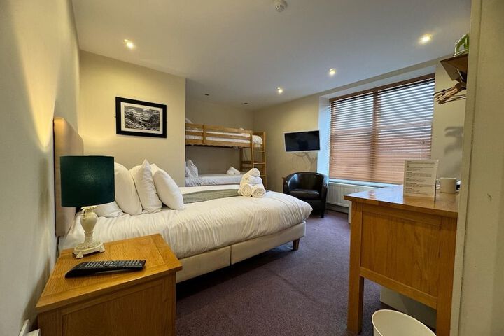 Room 11 of 43