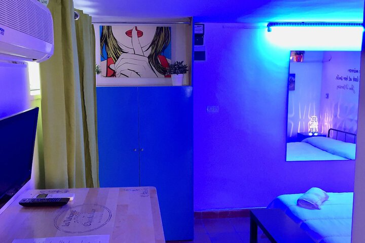 Room 4 of 23