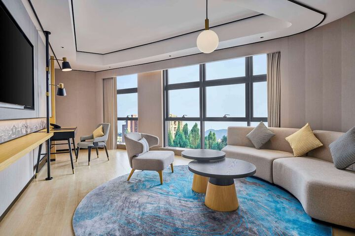 Room 17 of 42