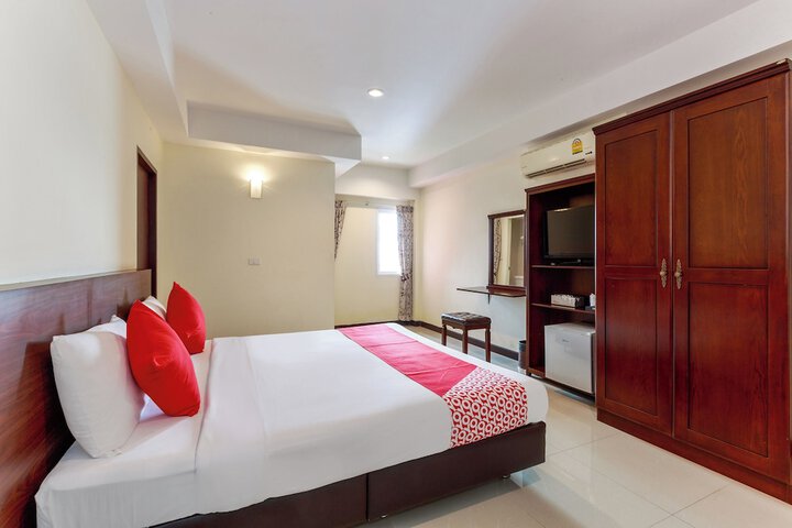 Room 15 of 25