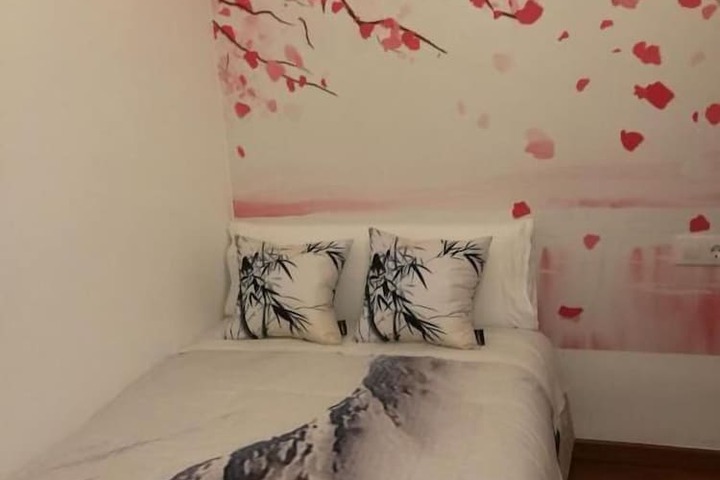 Room 27 of 47