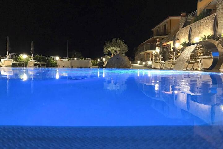 Pool 26 of 48