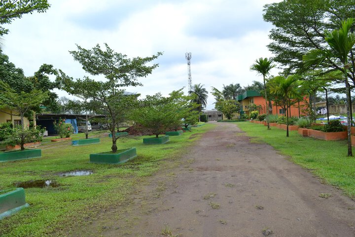 Property Grounds 13 of 23