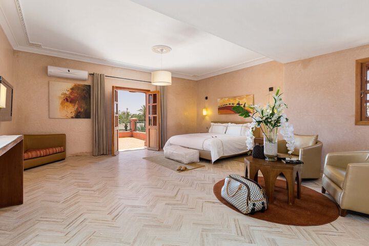 Room 2 of 18